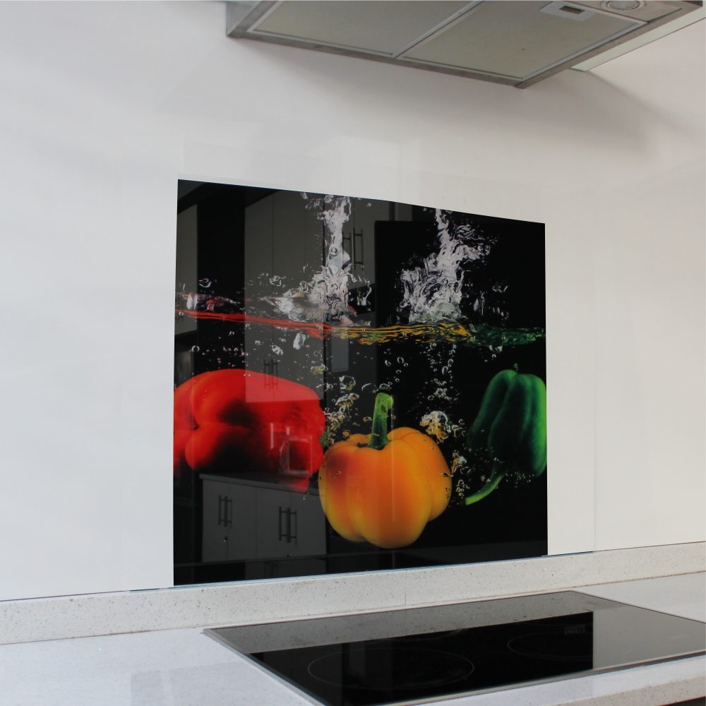 Parrot Products Decorative Glass Wall Tile (598 x 650 x 6mm) Peppers