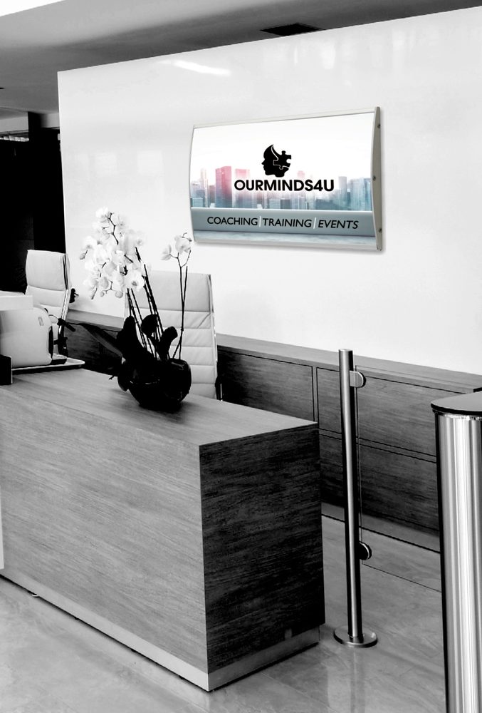 Parrot Products Sign Frame (700*1000mm)