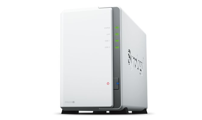Synology DiskStation 2 Bay NAS; 4-core 1.7 GHz; 1 GB DDR4 non-ECC